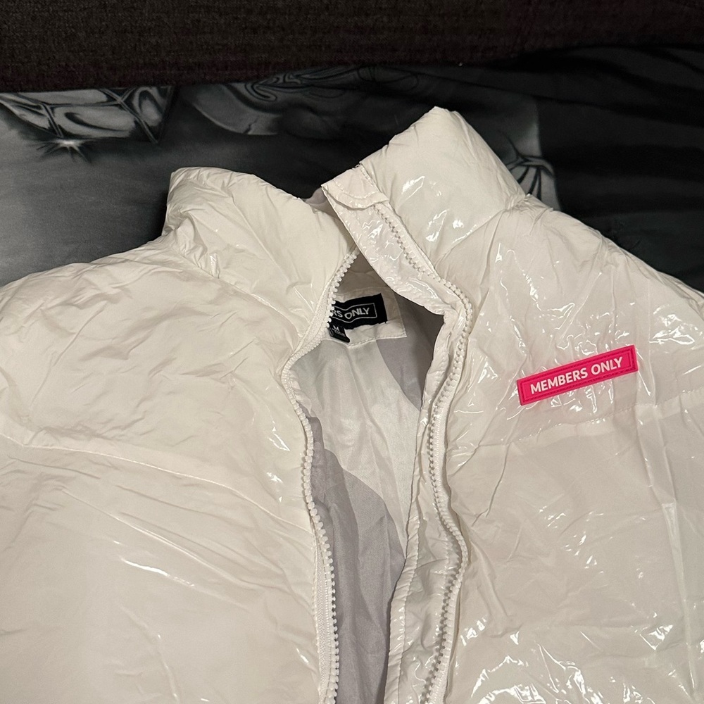 Puffer Jacket - Picture 3 of 5